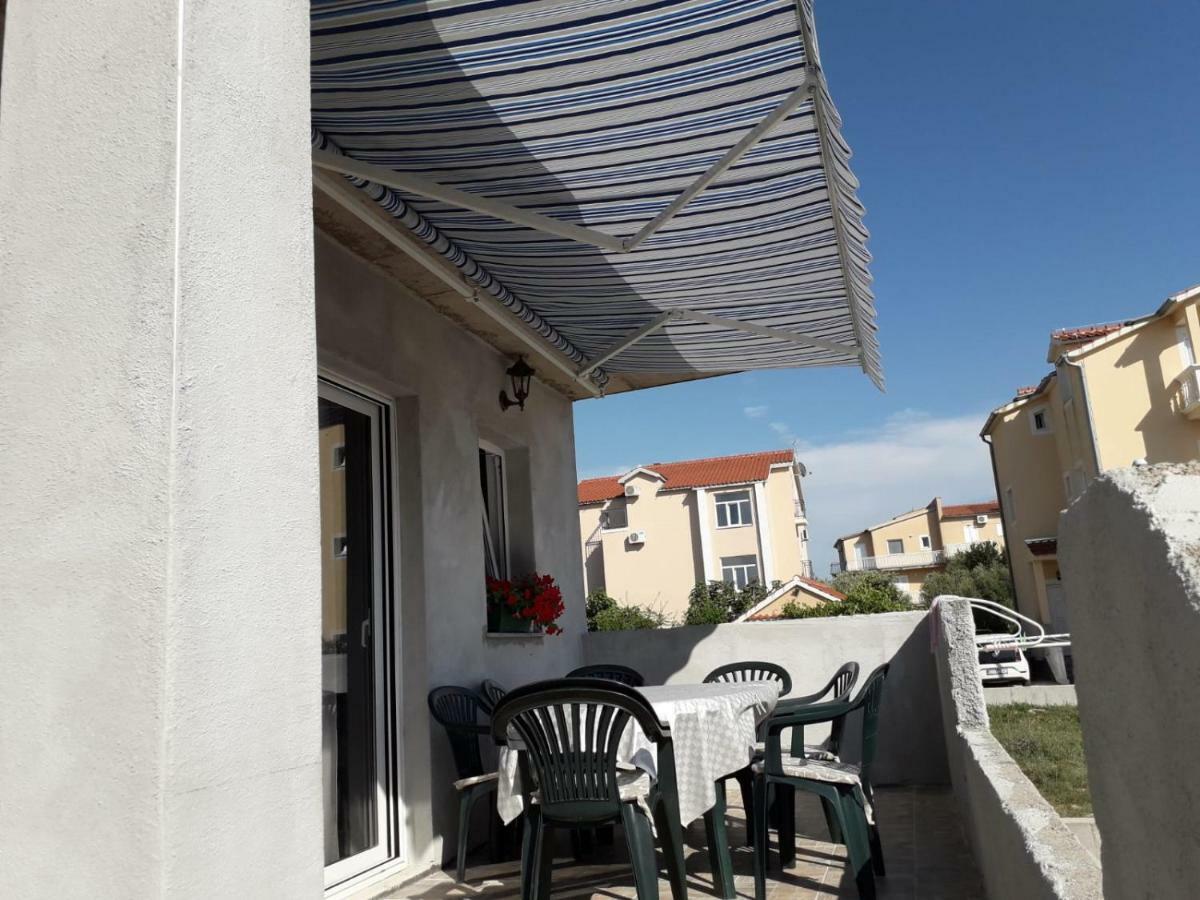 Apartman Ana Srima Exteriör bild