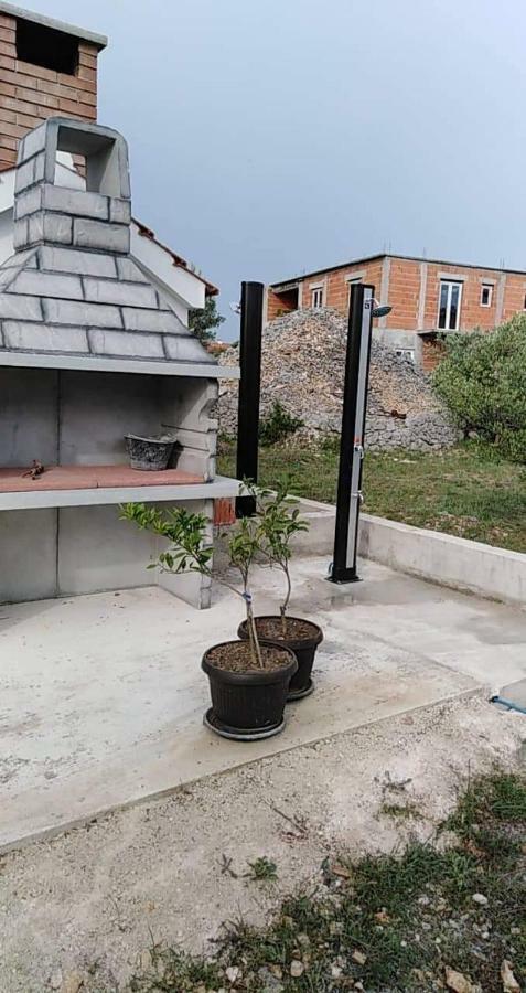 Apartman Ana Srima Exteriör bild